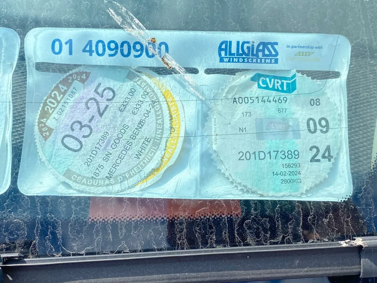 Mercedes Vito 2020 front damage €7950 - Image 2