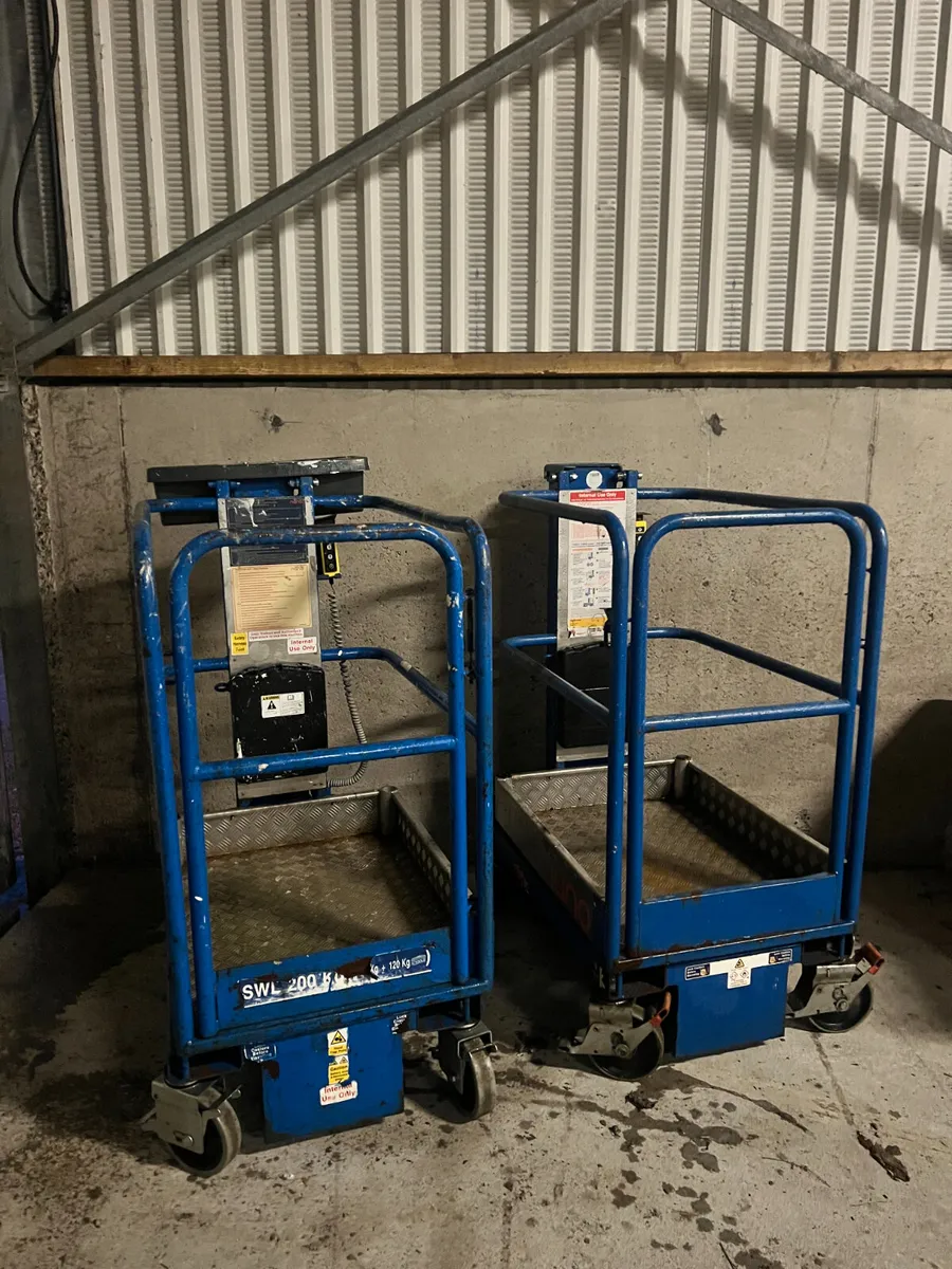 Power Tower Nano Man Lift Choice - Image 1