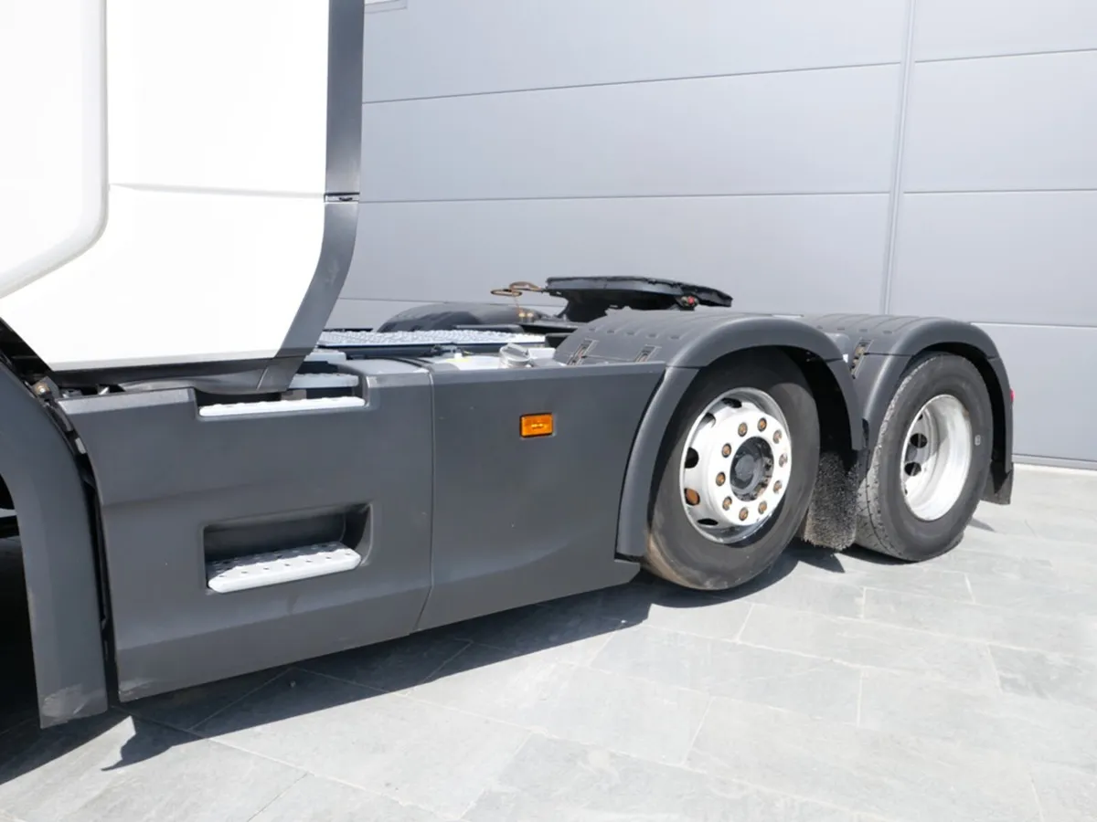 Scania R450 N/G Highline 6x2 Midlift Auto gearbox - Image 4