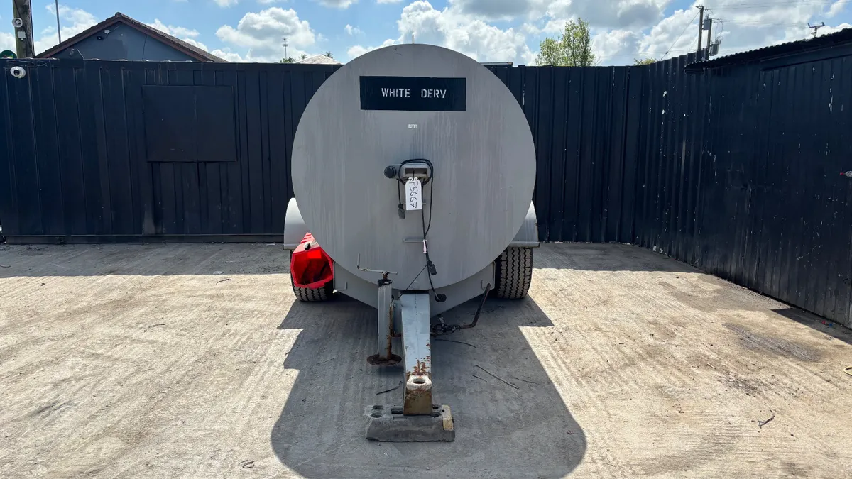 3000L Single Axle Bunded Diesel Bowser - Image 2