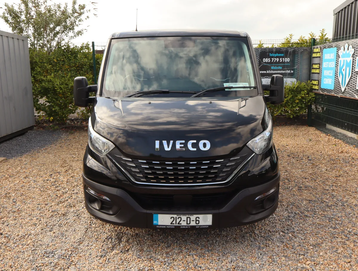 2021, Iveco Dailey, Automatic, SWB - Image 2