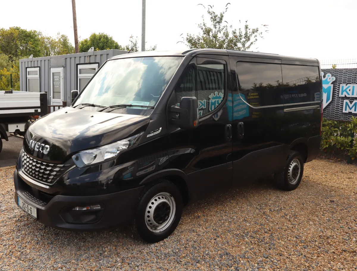 2021, Iveco Dailey, Automatic, SWB - Image 3