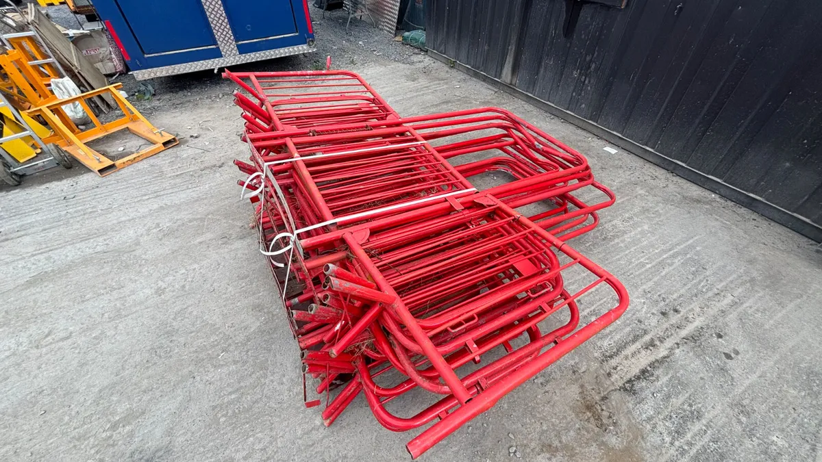 Crowd Control Barrier Gateways - Image 2