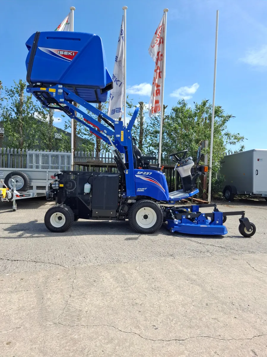Iseki SF237 Out-Front Mower & Collector - Image 1