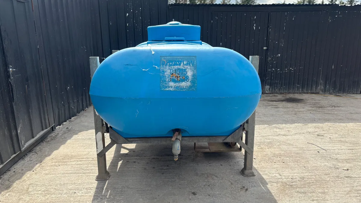 1000L Raised Water Tank - Image 3