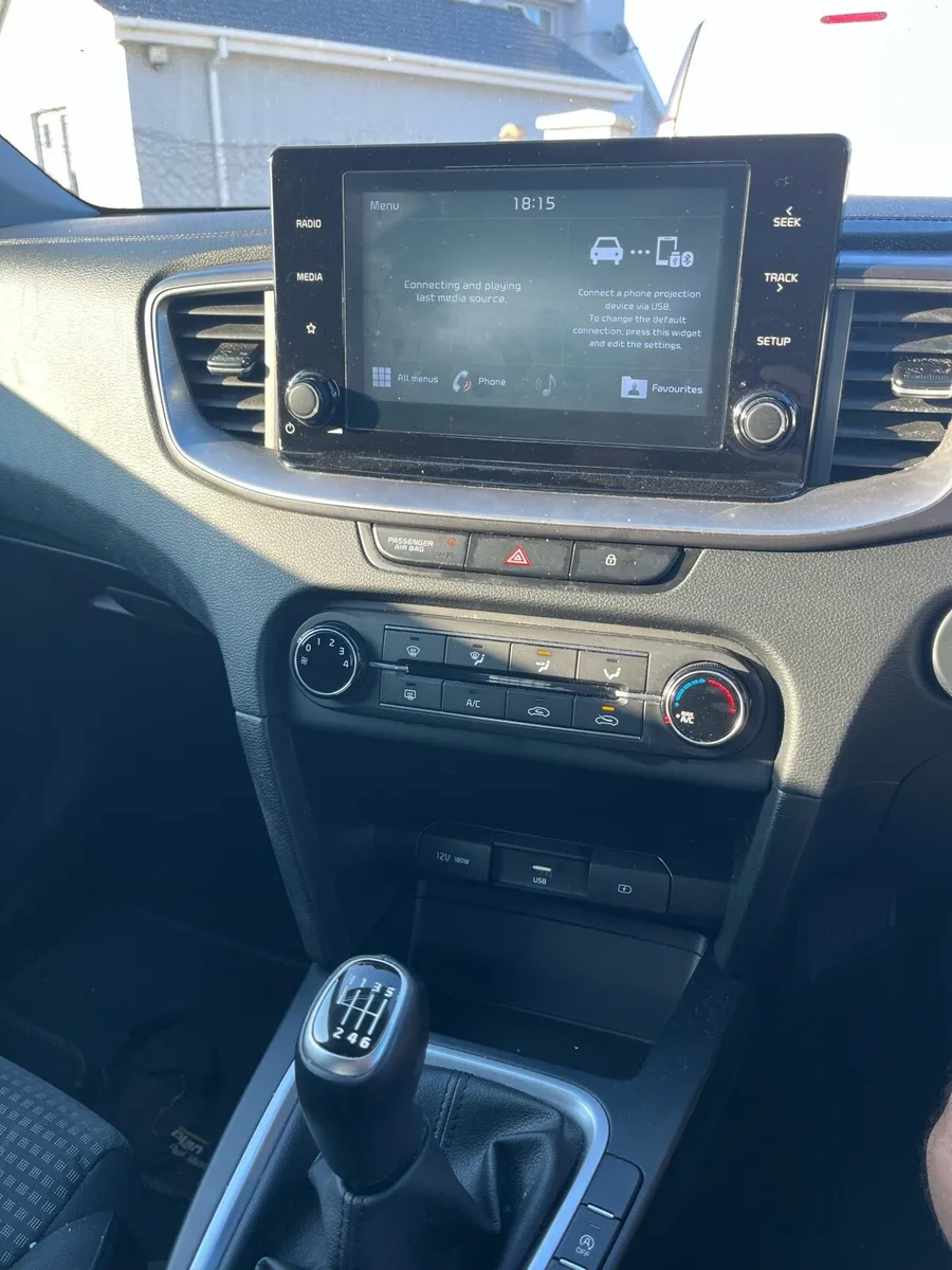 Kia Ceed Van 1.6 diesel low kms price inc VAT - Image 3