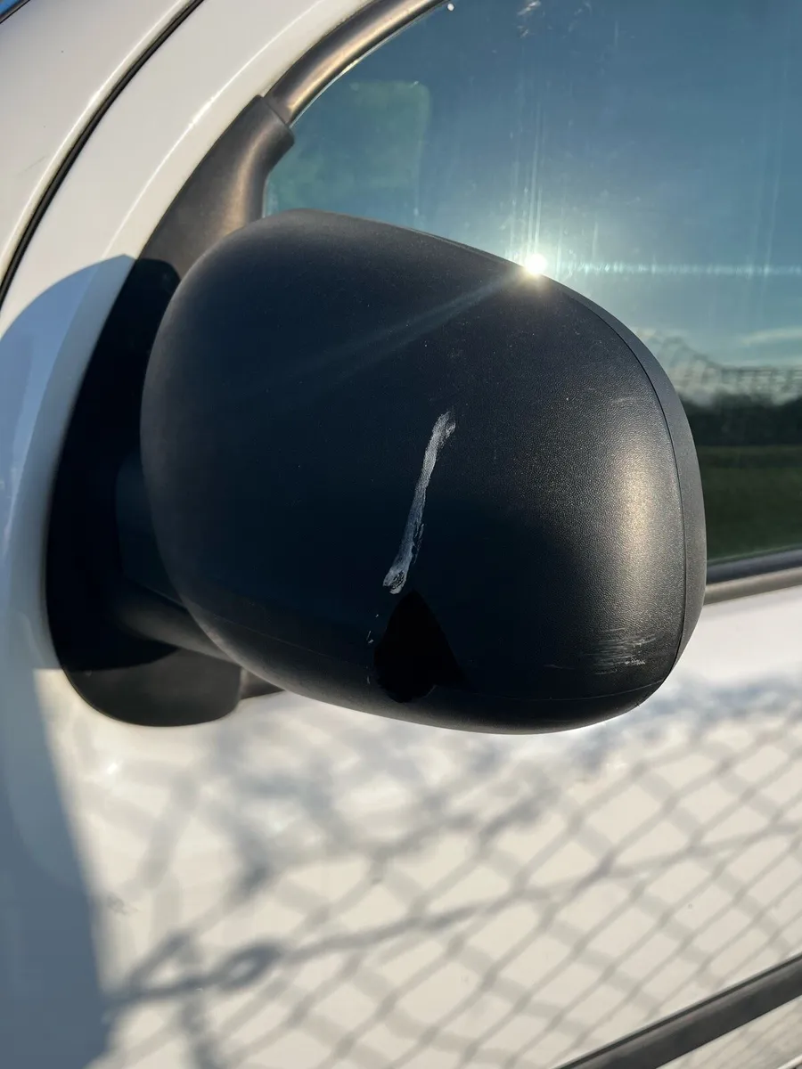 2021 (212) Renault Kangoo 1.5 DCI - Image 3