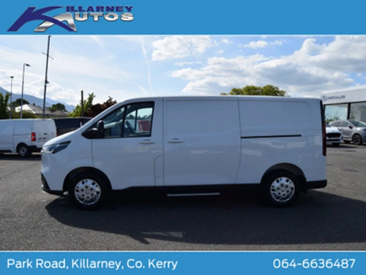 Maxus Deliver 7 Diesel Lux LWB Low Roof - Image 4