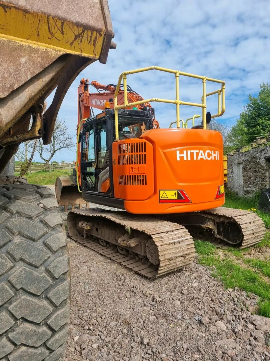 Hitachi 135us-7 - Image 1