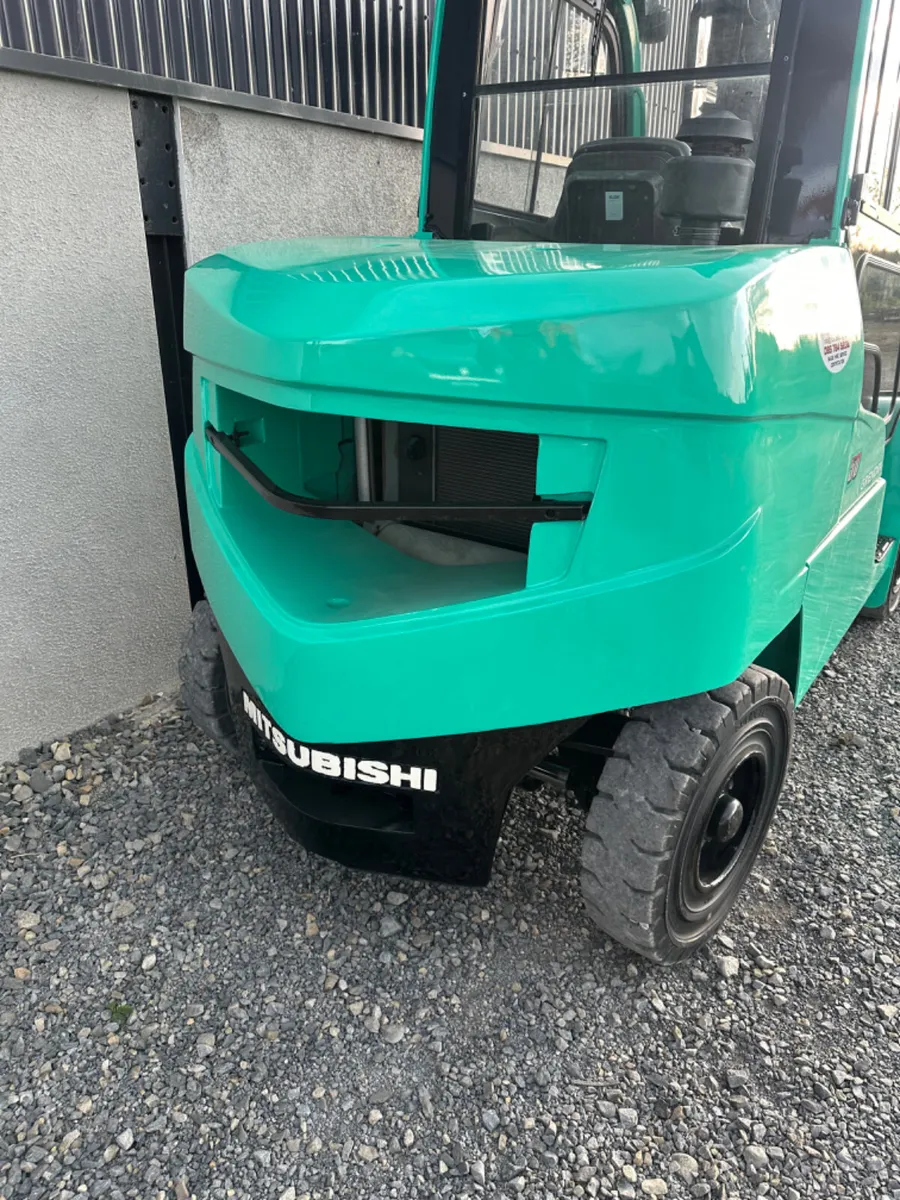 2015 Mitsubishi 5 Ton Forklift Container Mast - Image 3