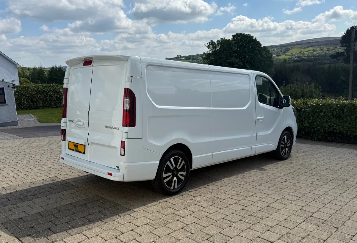 2023 Renault Trafic 130bhp  Lwb - Image 4