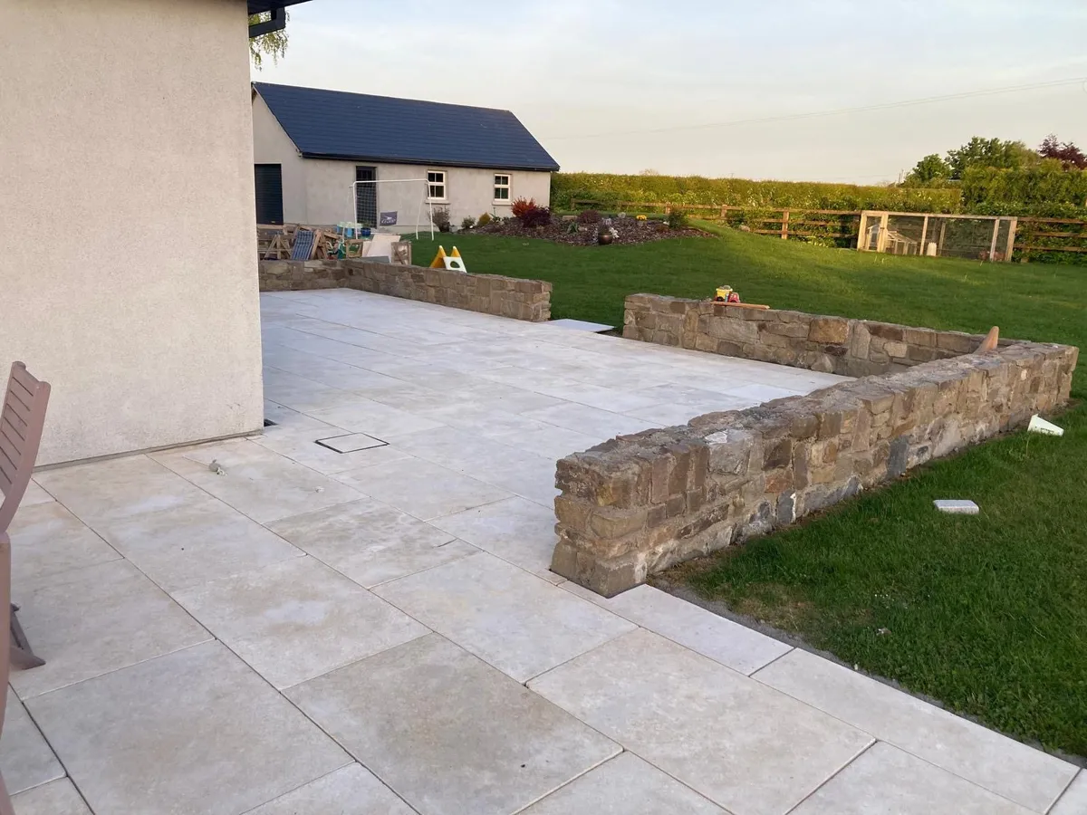 Monaco Cream Limestone Paving / Flagstones - Image 1