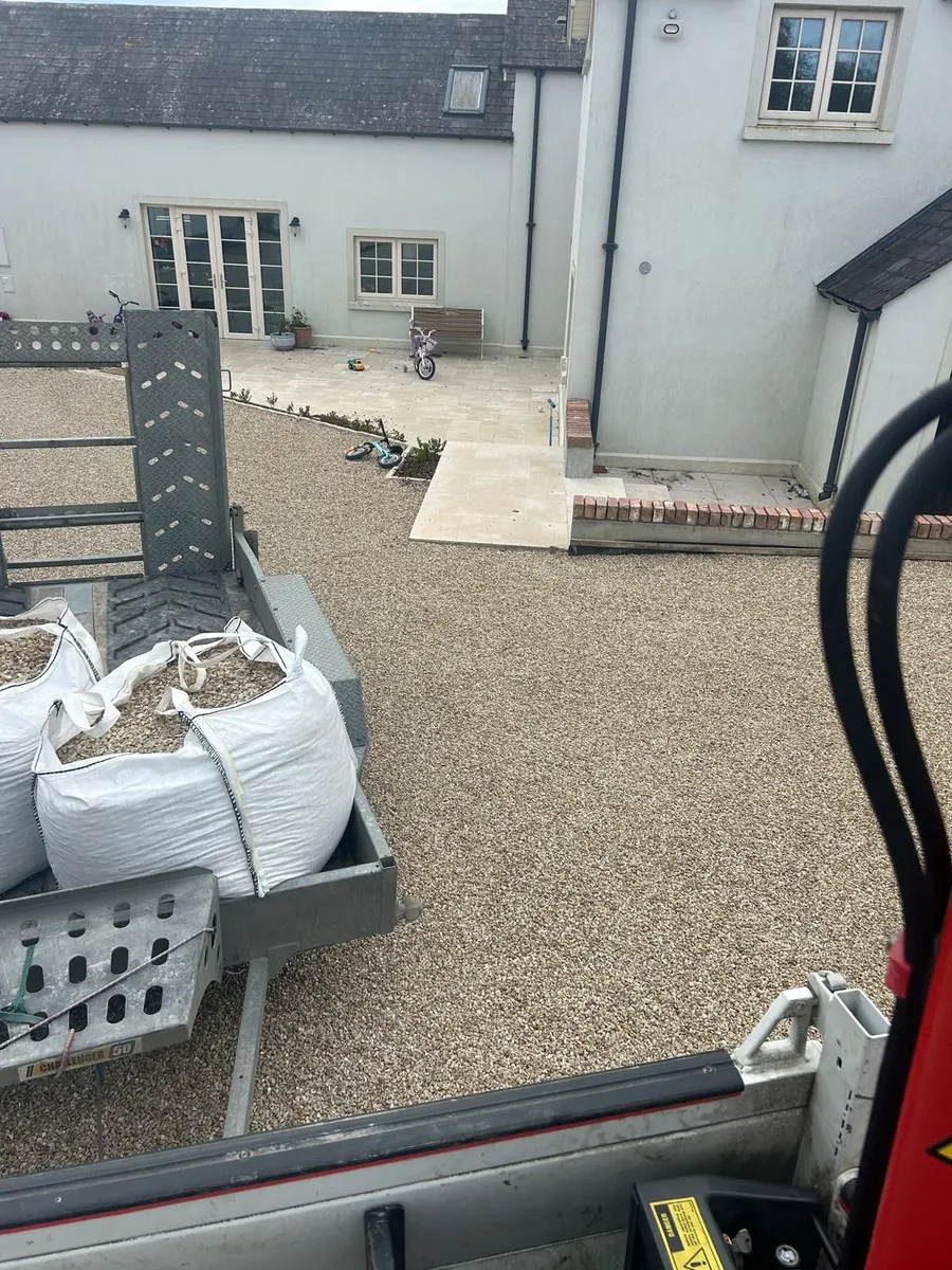 Monaco Cream Limestone Paving / Flagstones - Image 3