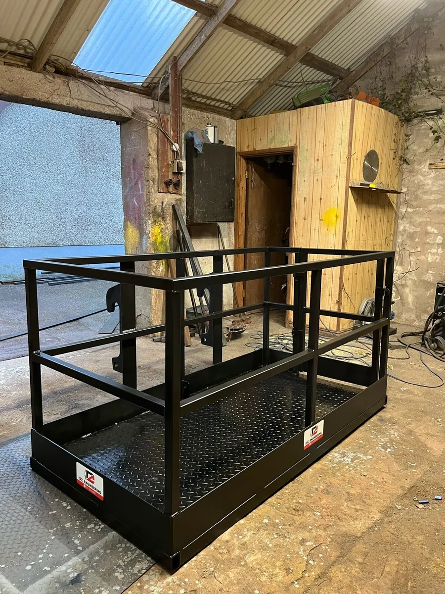 Man baskets/ calf transporter - Image 1