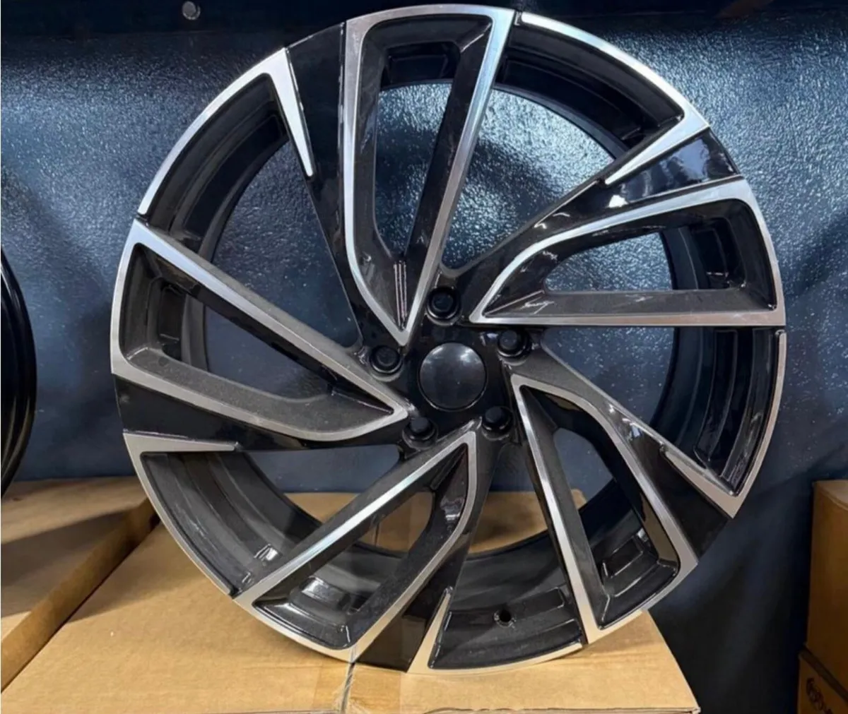 18” black / pol vw Skoda alloys & tyres 5x112