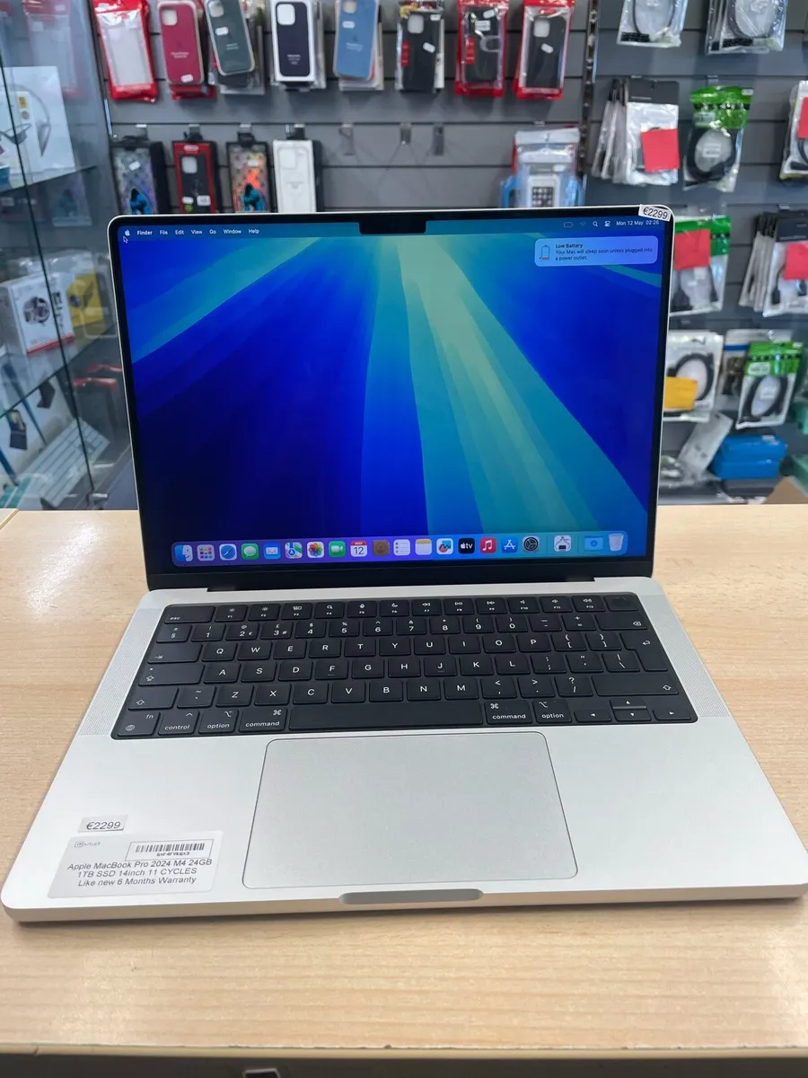 MacBook Pro 2024 - Image 1