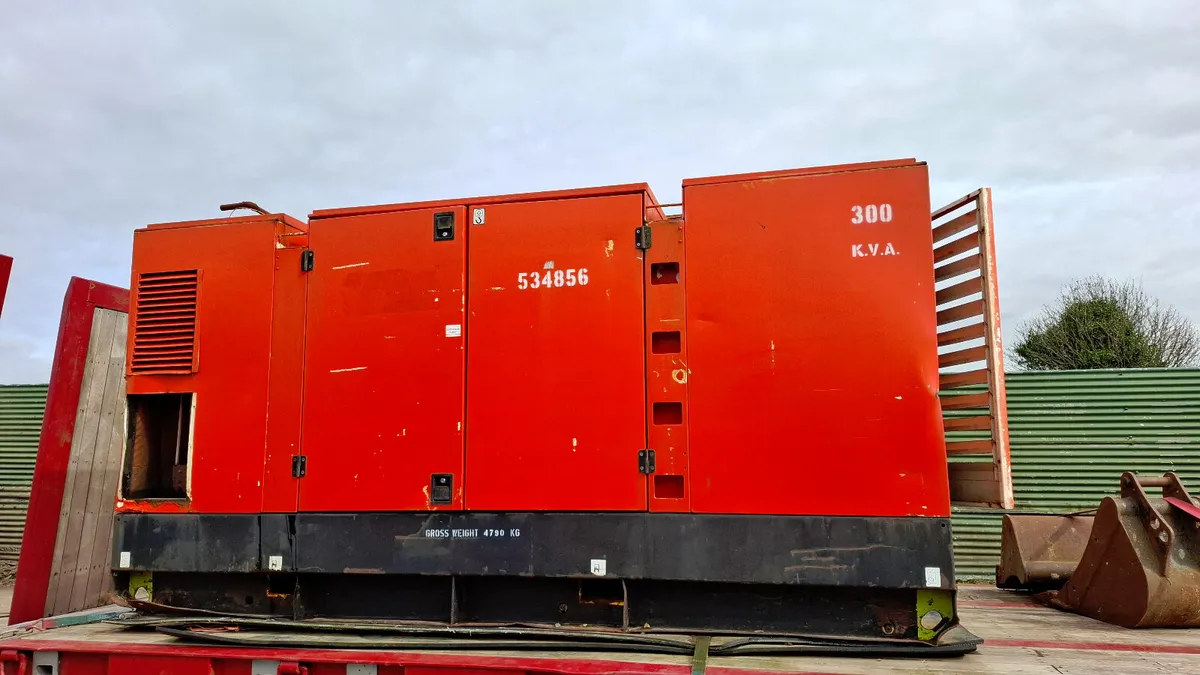 Diesel Generator 300 KVA , Detroit Diesel - Image 1