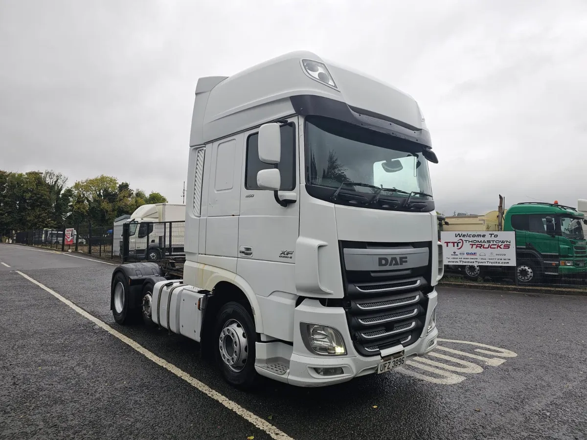 2014 DAF XF SUPERSPACE 6X2 Tractor Unit - Image 1