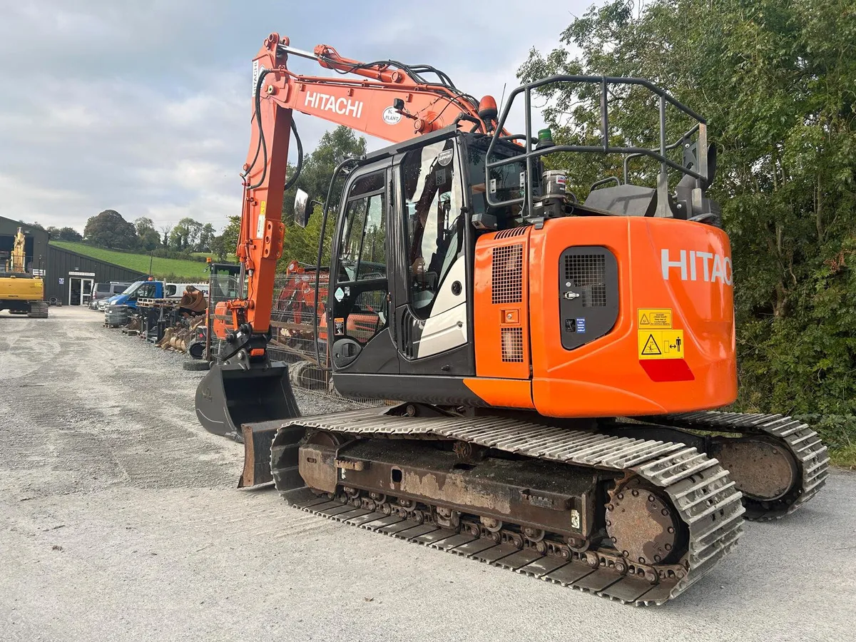 Year 2020 HITACHI  ZX135US-6 - Image 2