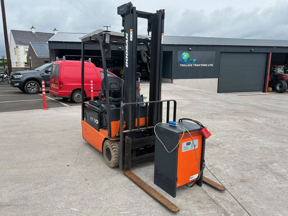 Doosan B10R-5 1 Tonne Electric Forklift - Image 2