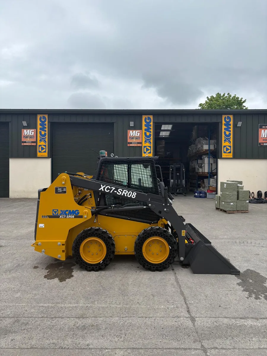 BRAND NEW XCMG XC7-SR08 SKID STEER LOADER - Image 1