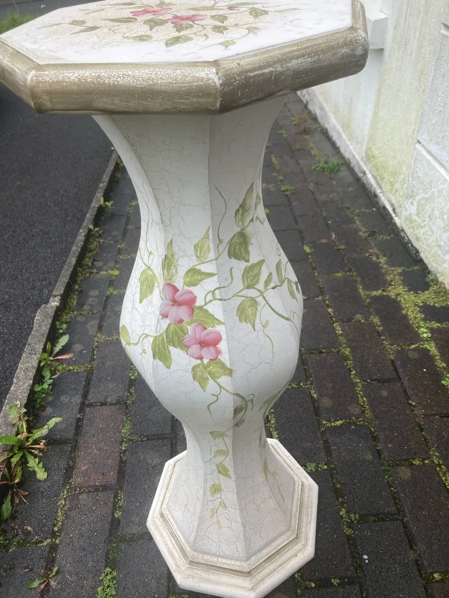 Plant/lamp stand - Image 2