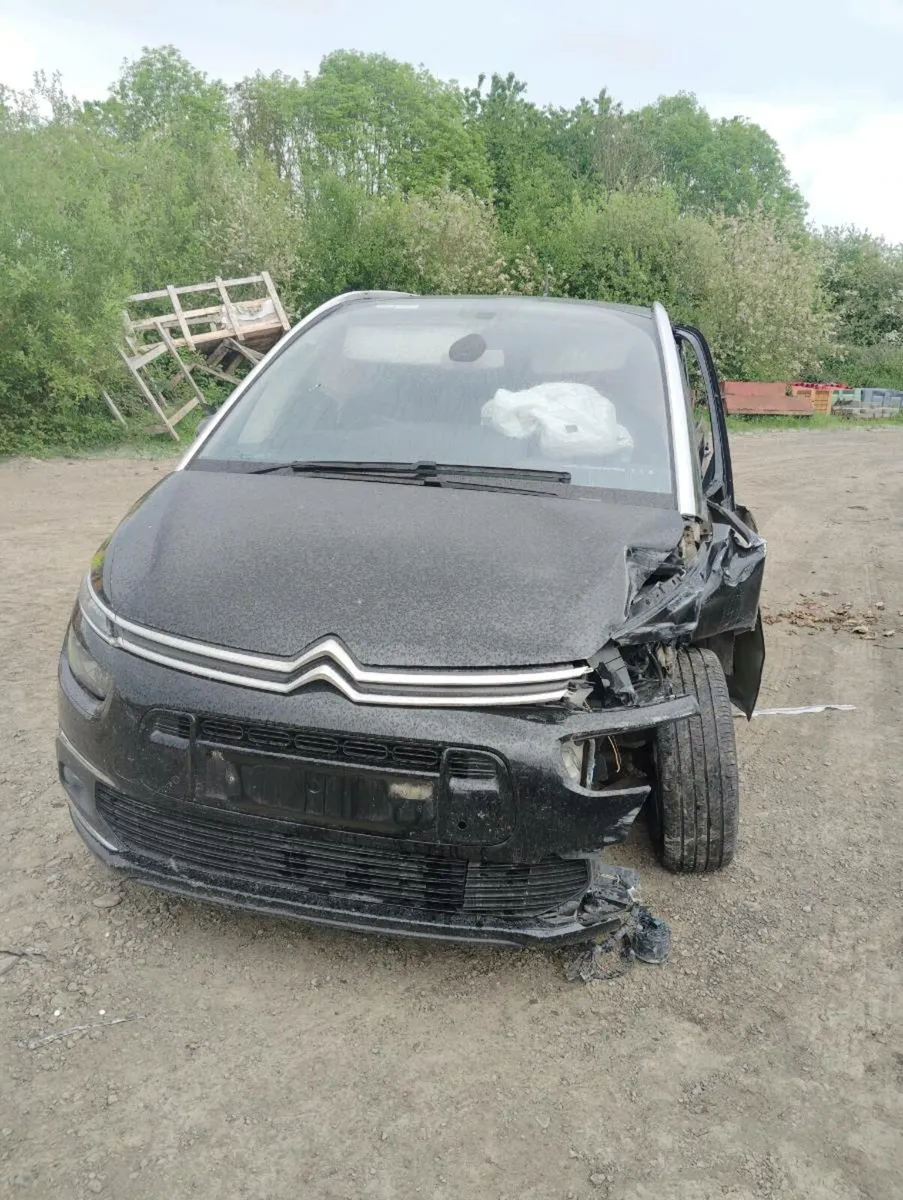Breaking Citroen C4 picasso 2017 diesel - Image 2