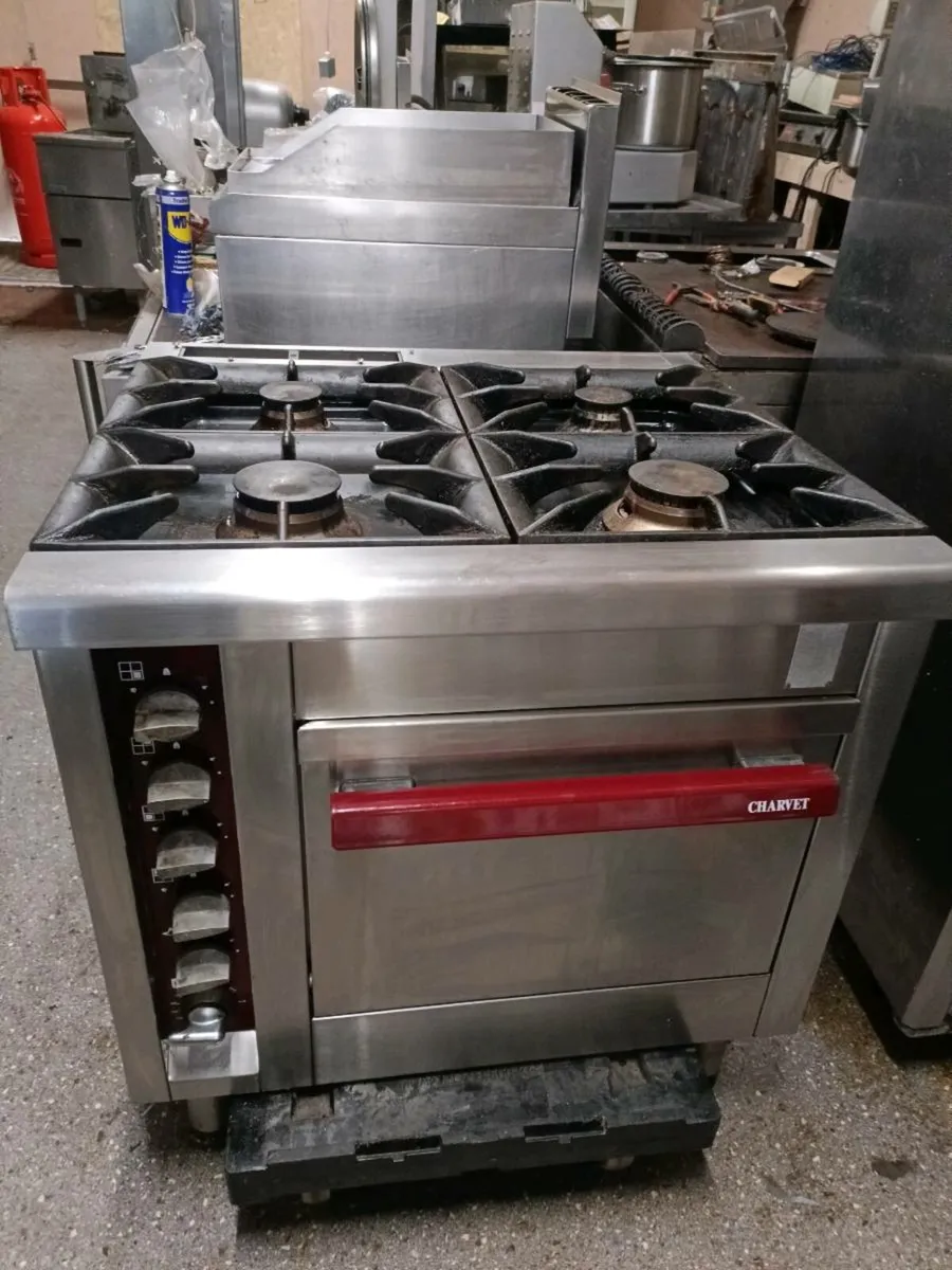 Charvet cooker & pitco fryer - Image 1