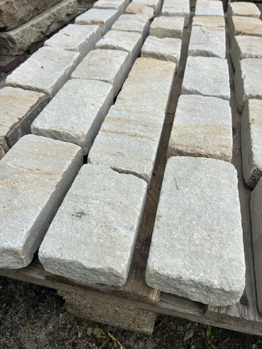 Drumshambo Cream Sandstone Cobblestone x 5m2 Pack - Image 4