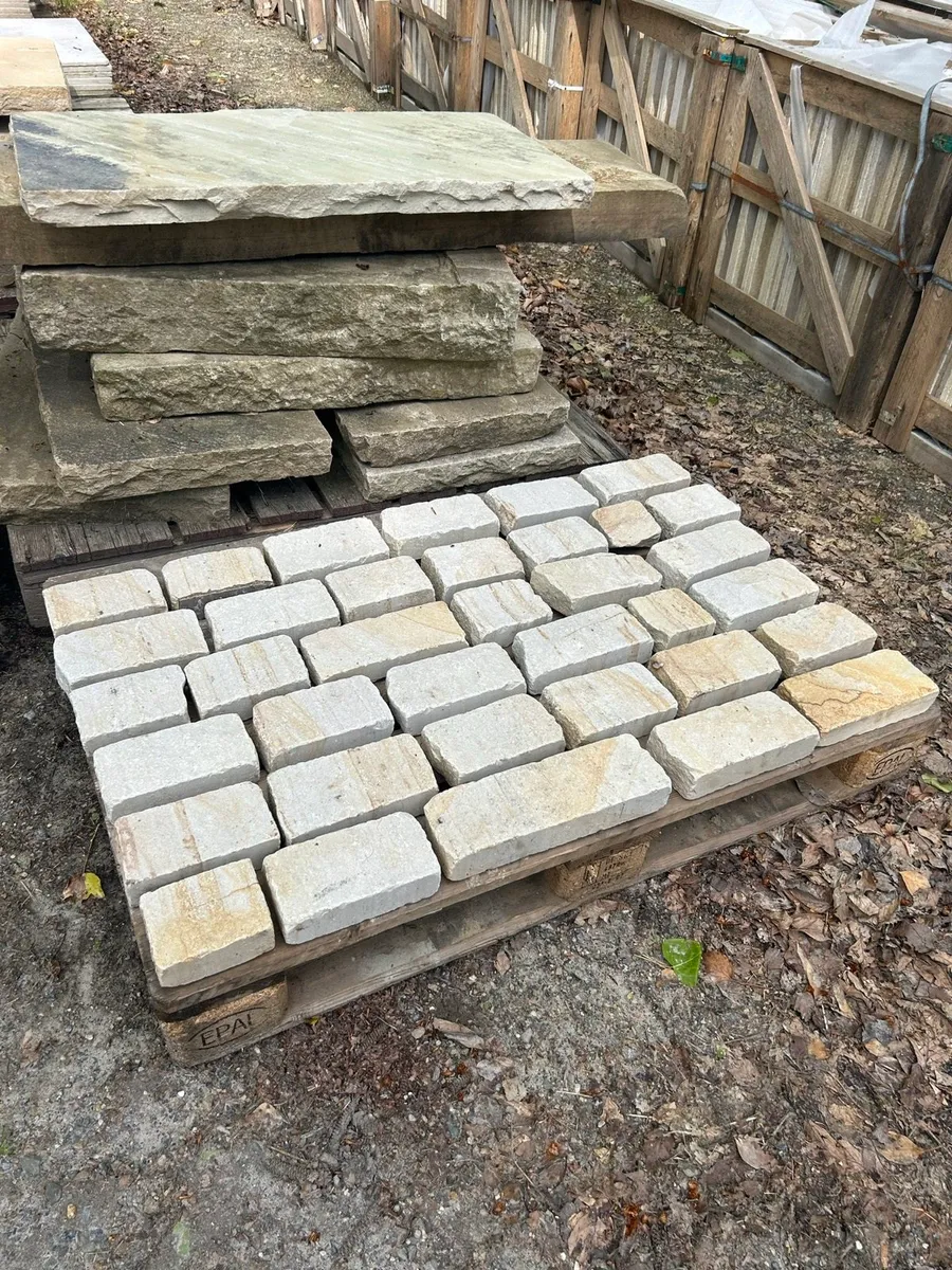 Drumshambo Cream Sandstone Cobblestone x 5m2 Pack - Image 2