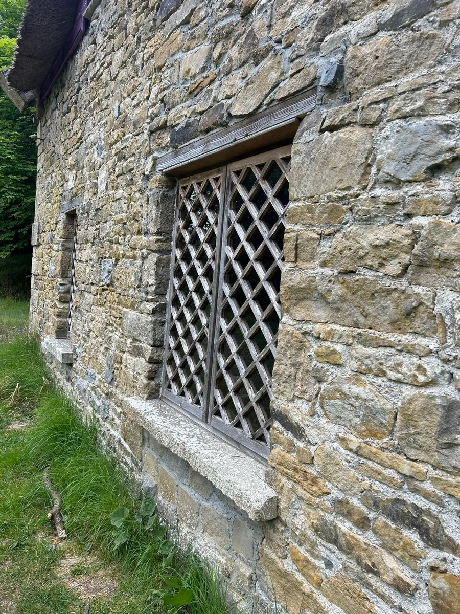 Old Salvage Brown Fieldstone with 5% Old Galway - Image 4
