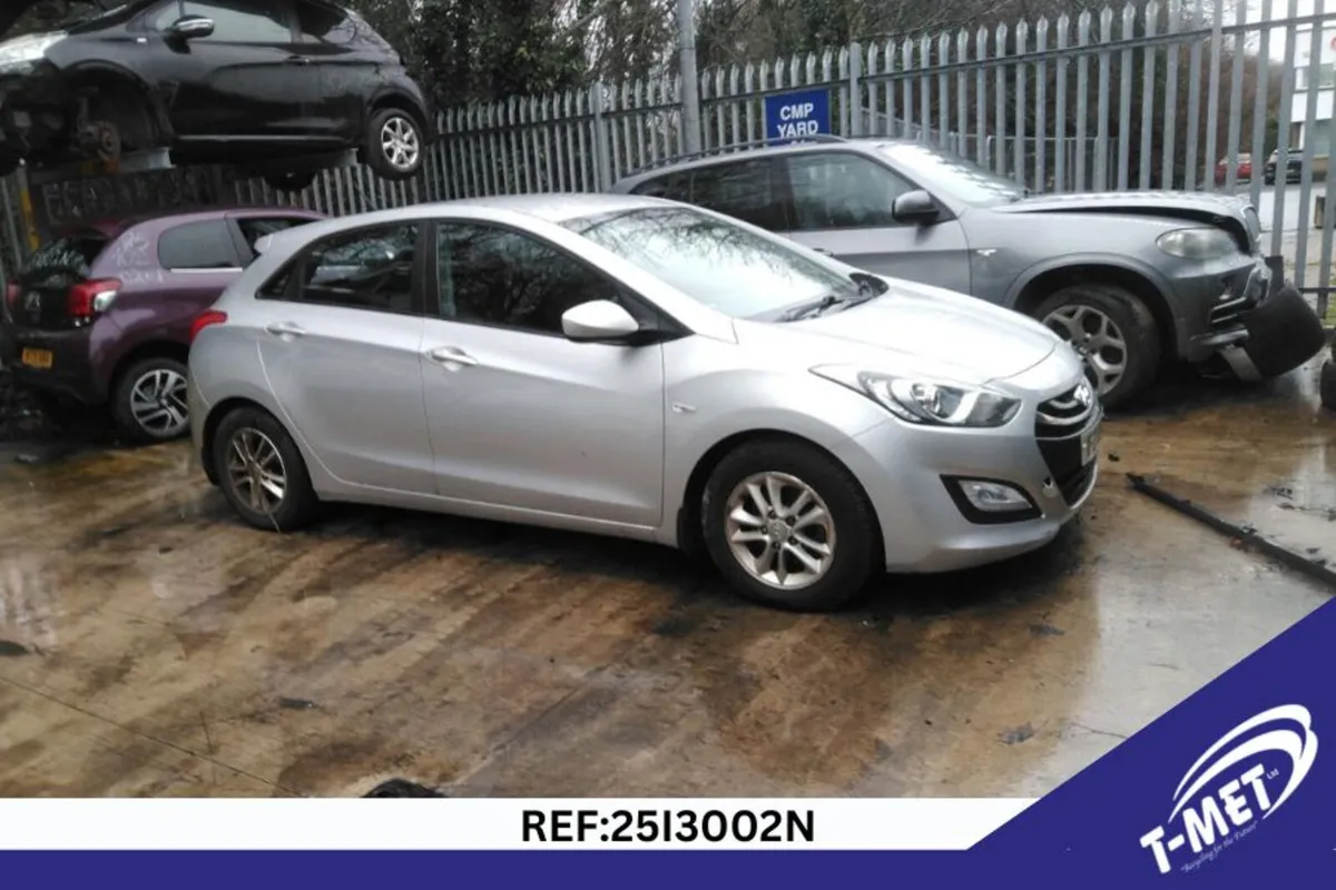 2012 HYUNDAI I30 BREAKING FOR PARTS - Image 1