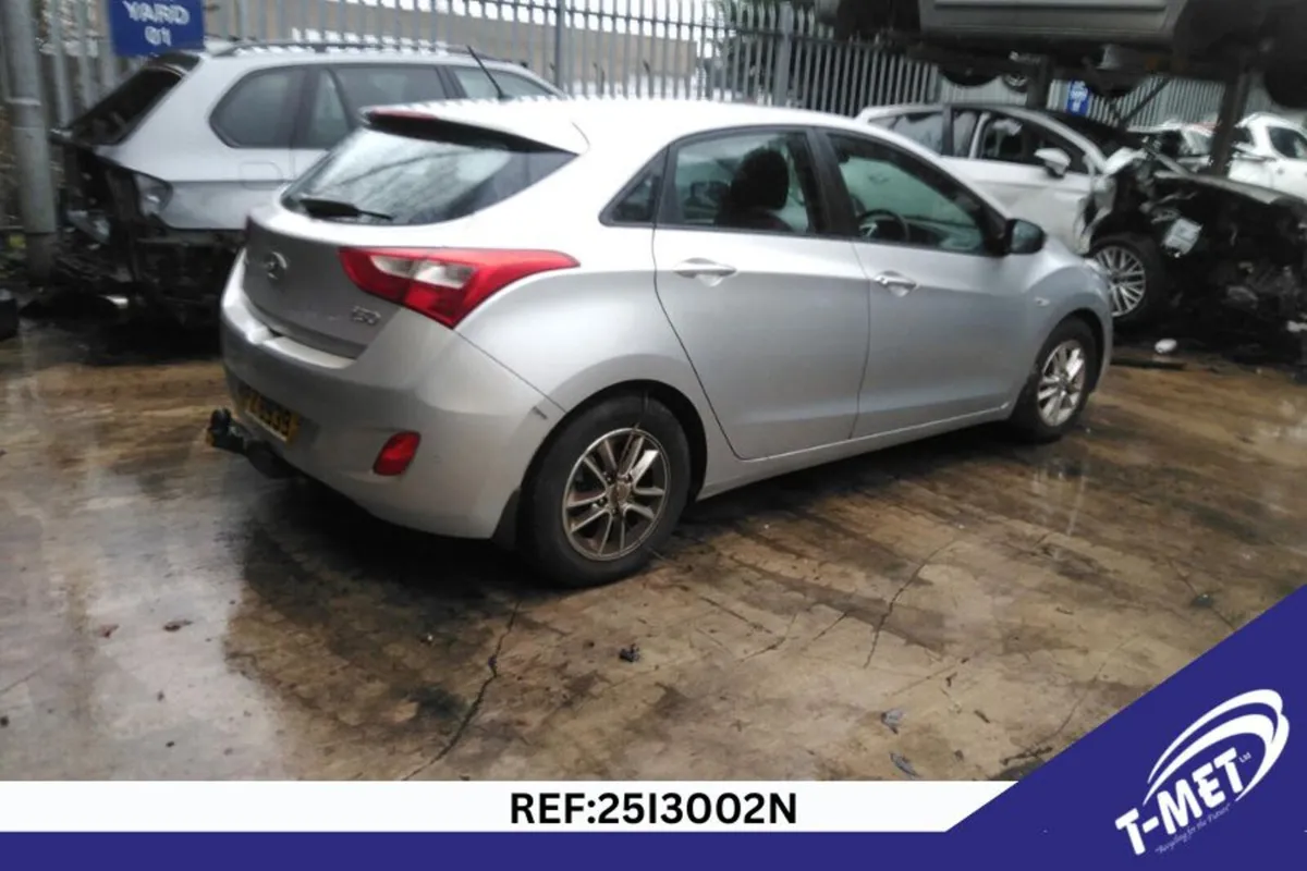 2012 HYUNDAI I30 BREAKING FOR PARTS - Image 3