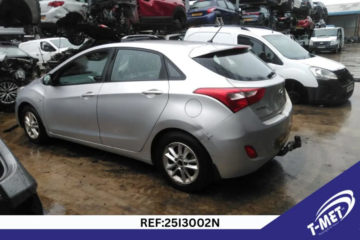 2012 HYUNDAI I30 BREAKING FOR PARTS - Image 4