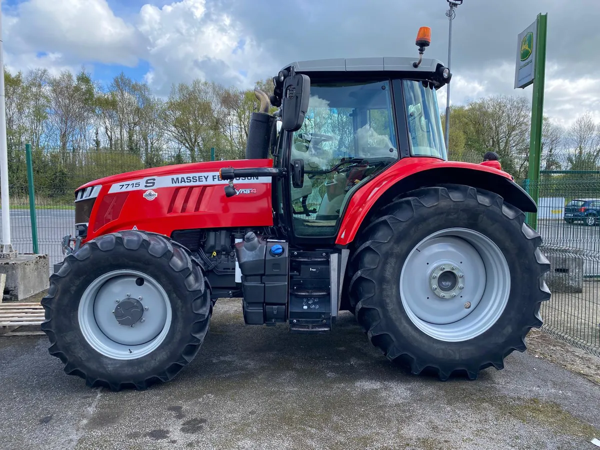 Massey Ferguson 7715S - Image 1