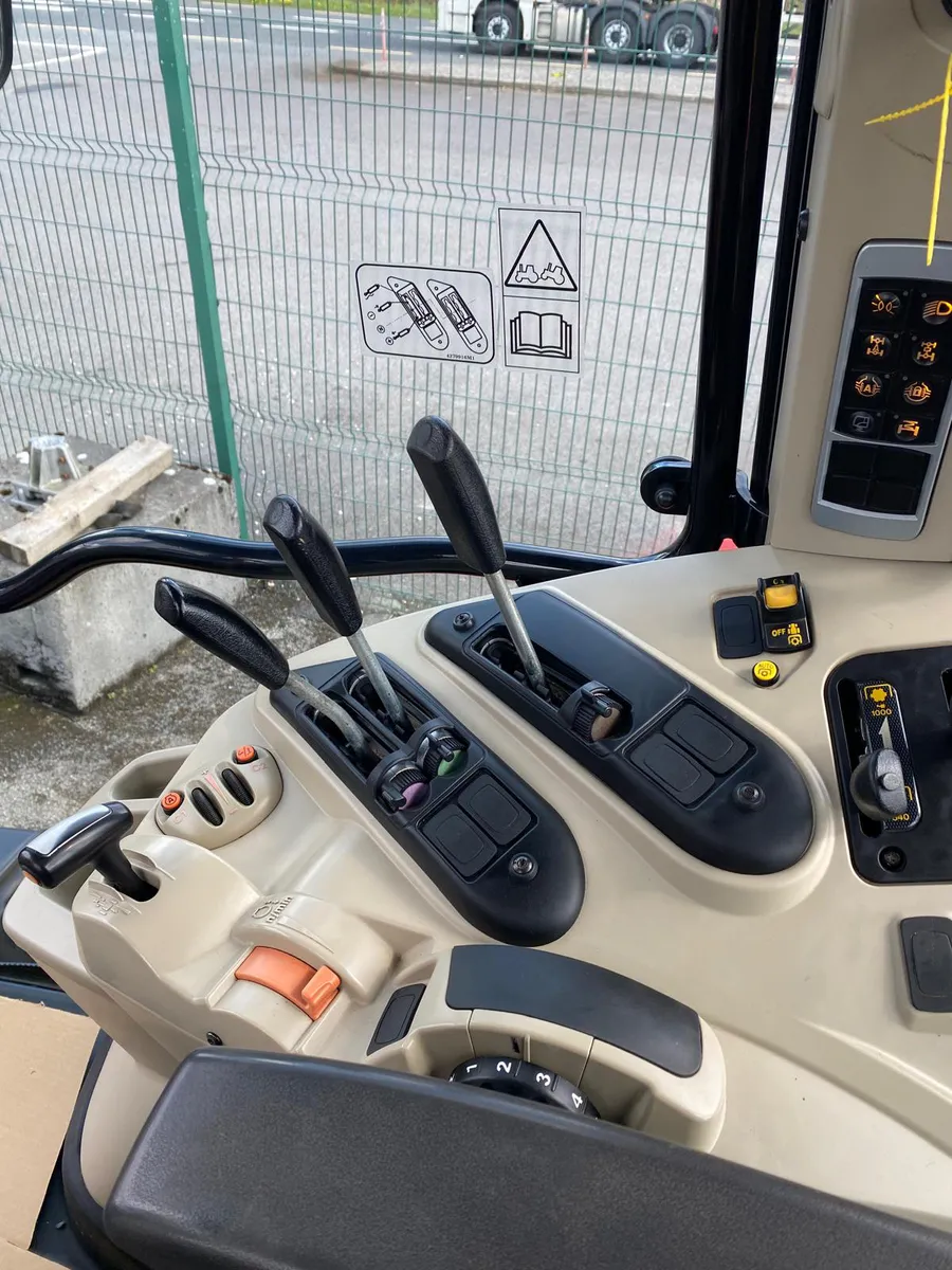 Massey Ferguson 7715S - Image 2