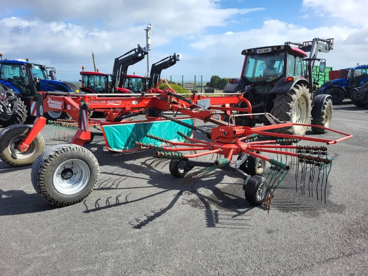 2019 Kverneland 9472C Rake (Wide Wheels) - Image 1