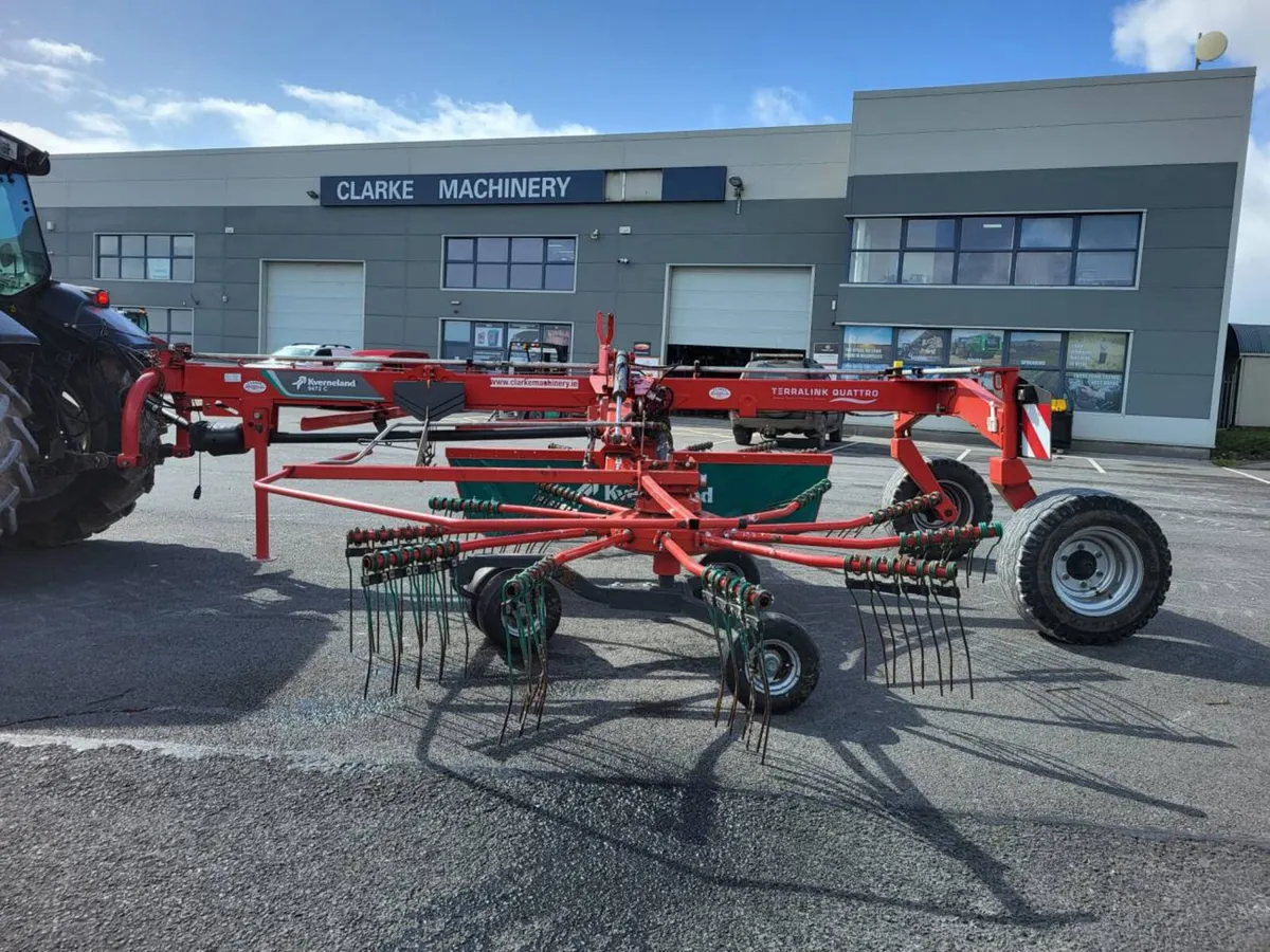 2019 Kverneland 9472C Rake (Wide Wheels) - Image 3