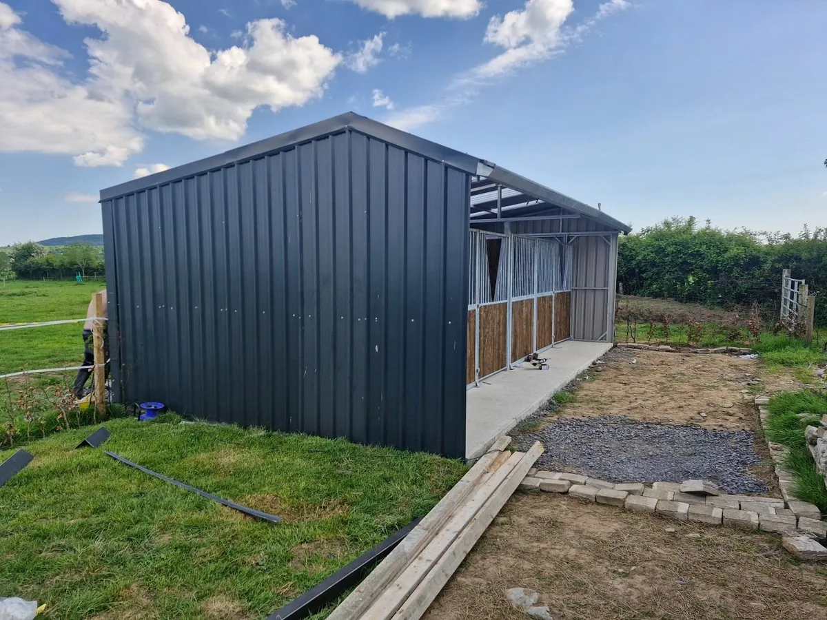 Stables and field shelters - Image 2