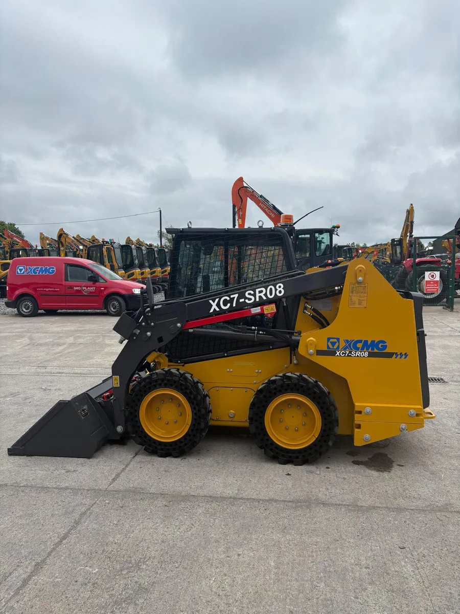 BRAND NEW XCMG XC7-SR08 SKID STEER LOADER - Image 2