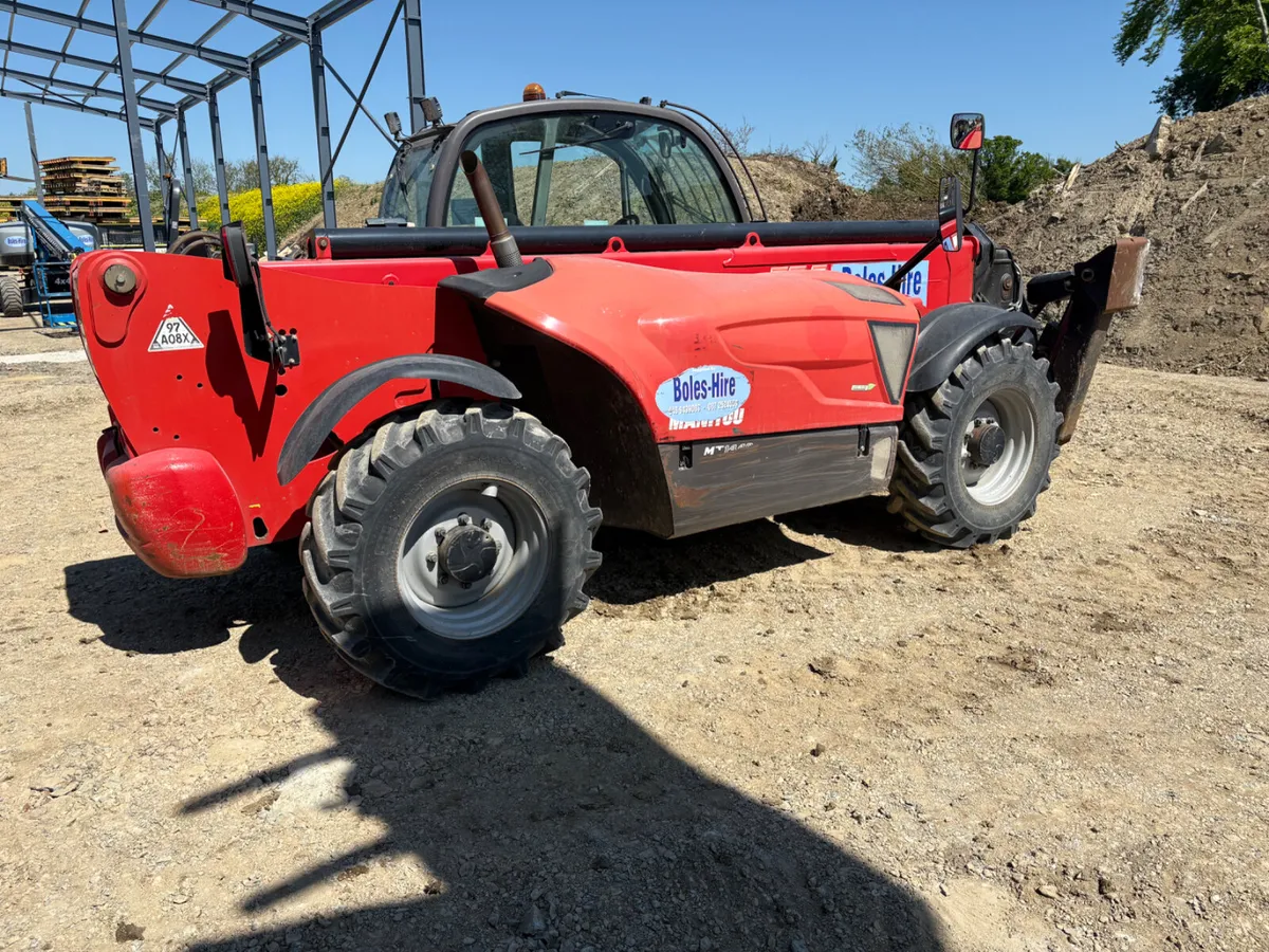 2016 Manitou MT1440 - Image 2