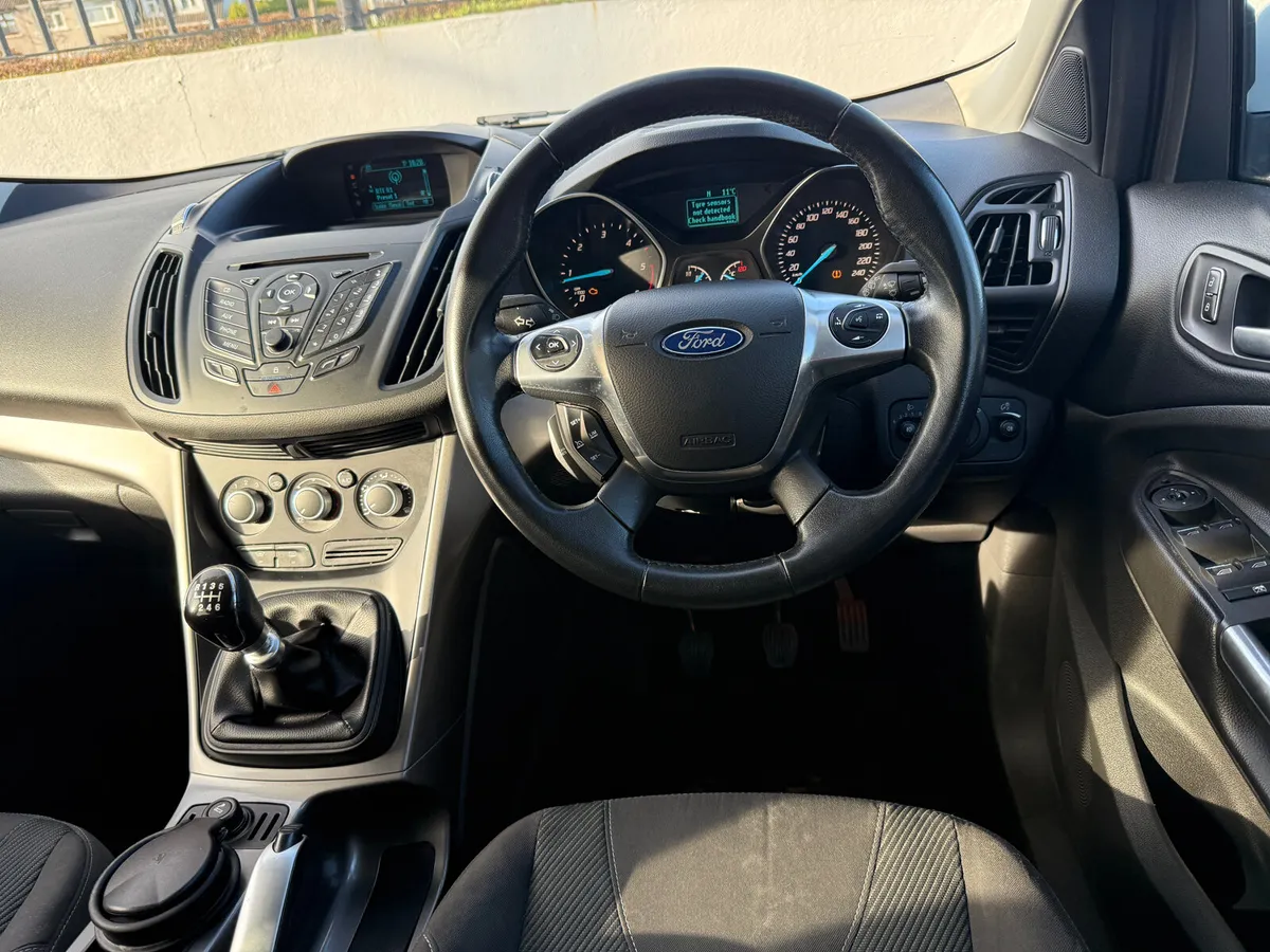 Ford Kuga 2.0 140BHP ZETEC FRESH DOE - Image 4