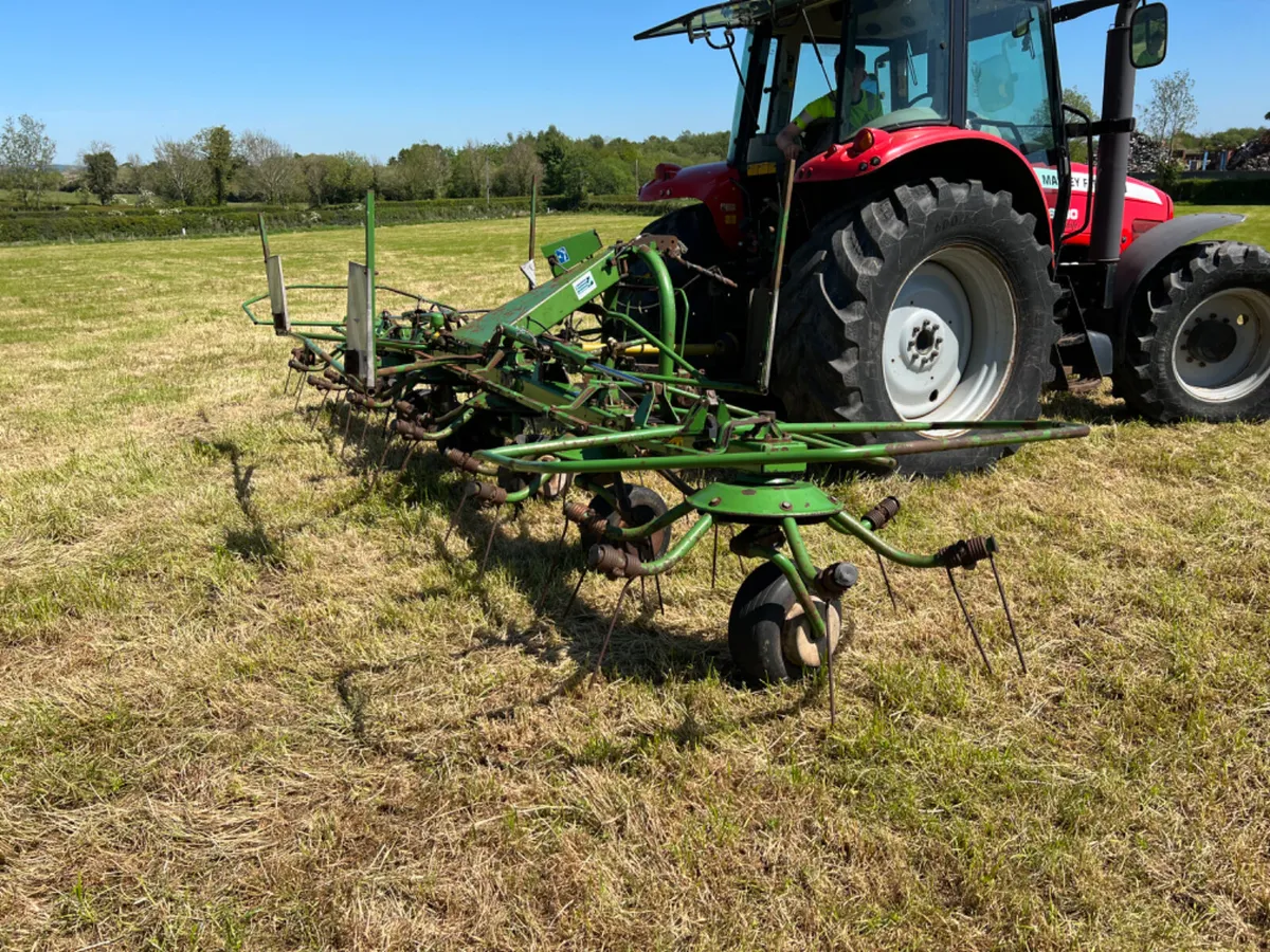 Krone 6.70/6 Tedder - Image 4