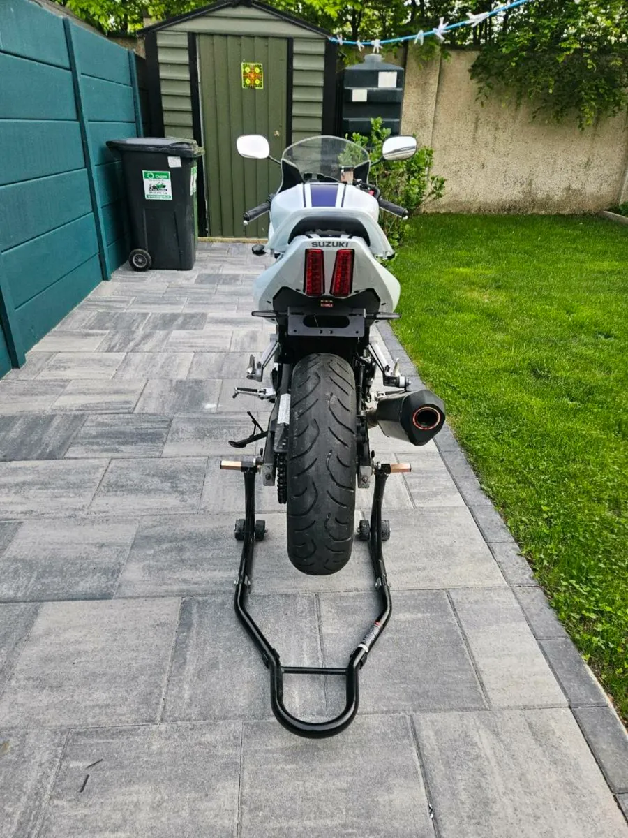 Suzuki sv 650s - Image 1