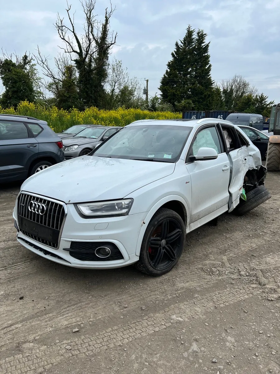 Breaking audi q3 2013 s line Quattro cfg - Image 1
