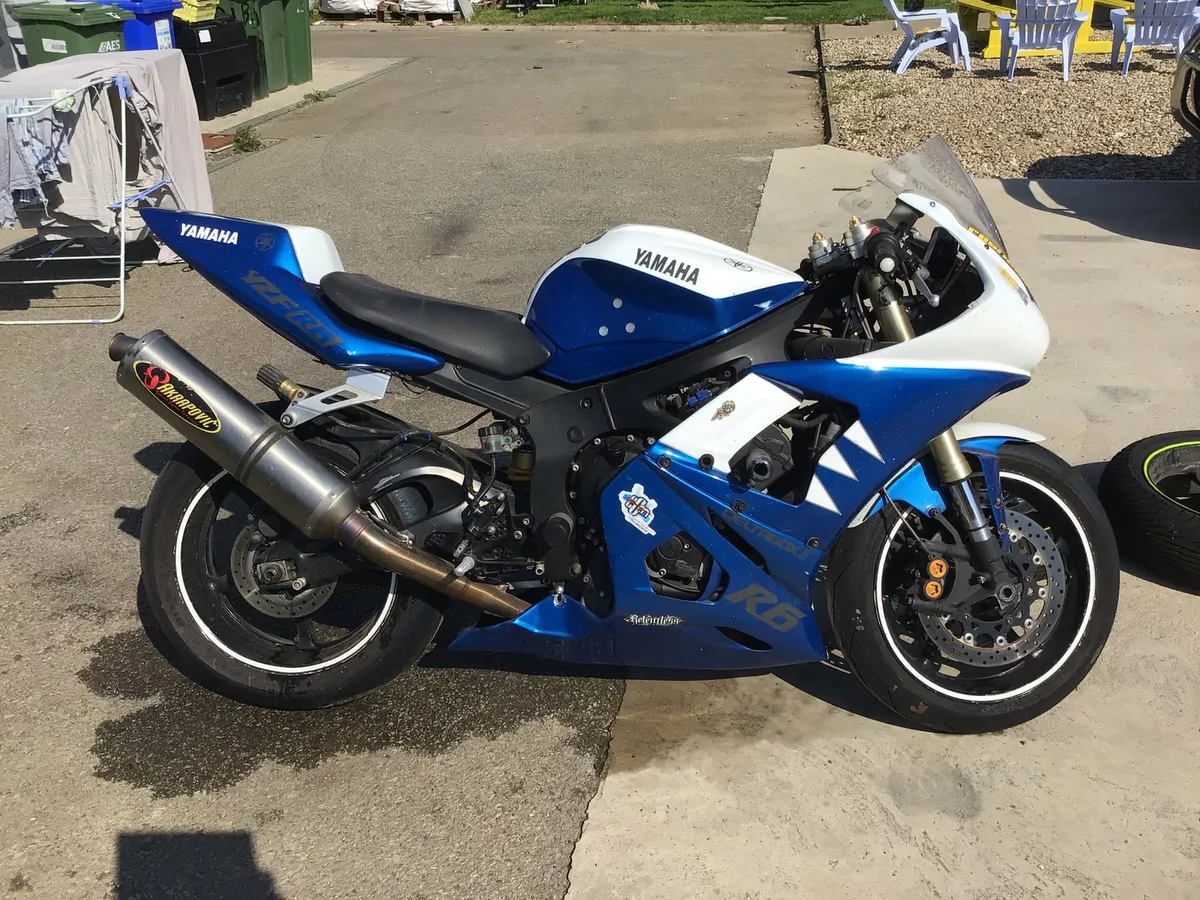 R6 Track Bike - Image 3