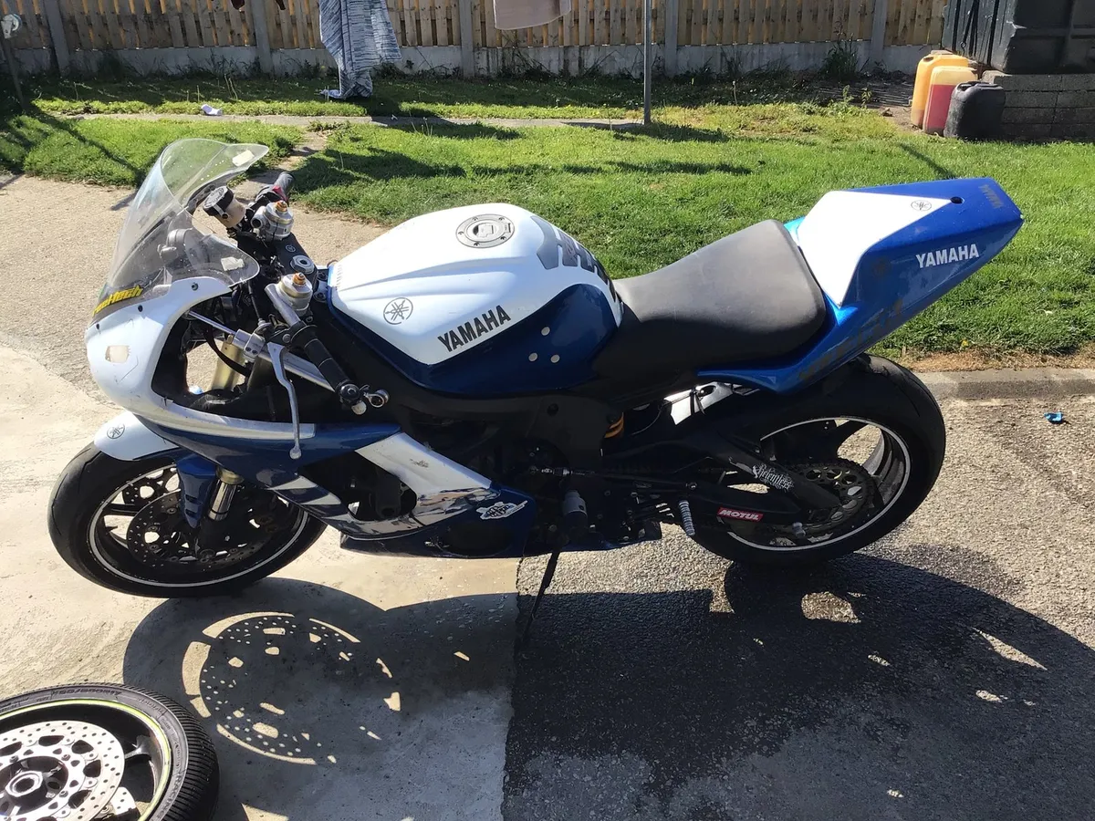 R6 Track Bike - Image 1