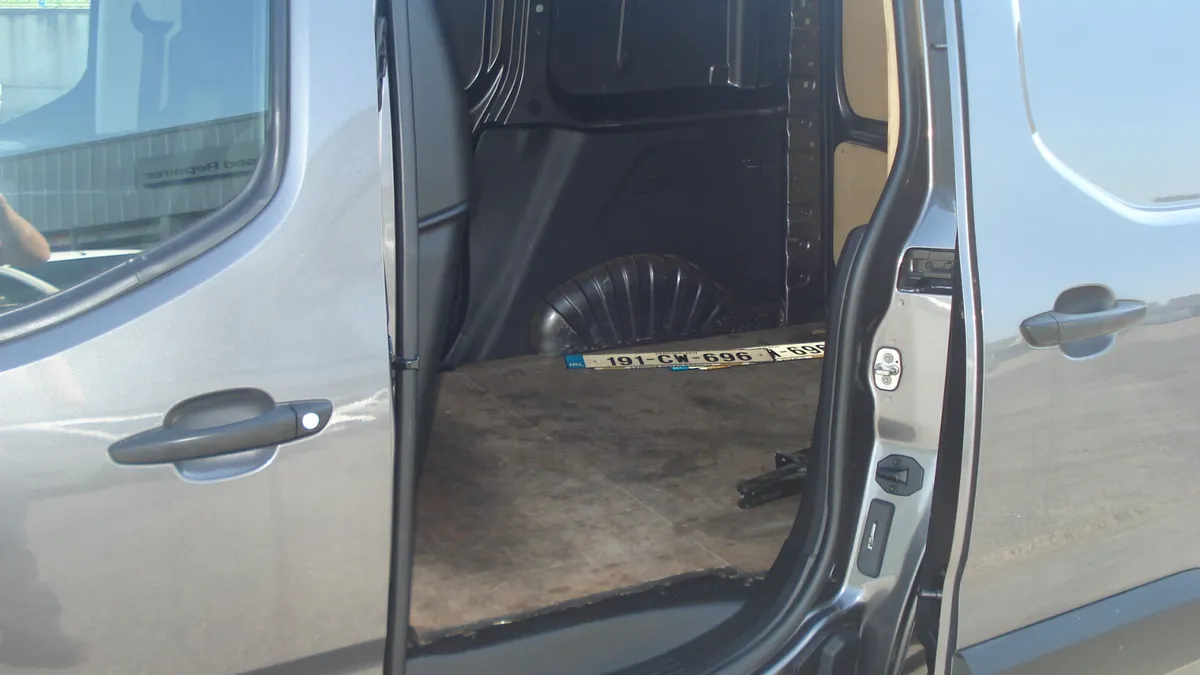 Opel Combo 2019 - Image 4