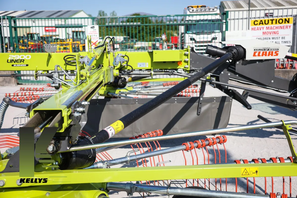 Claas liner 2900 Business - Image 2