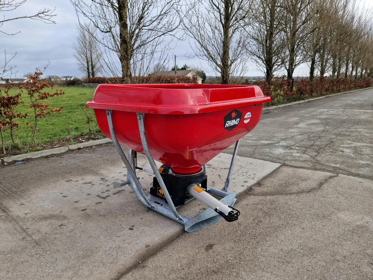Rhino Fertilizer wagtail spreader - Image 4